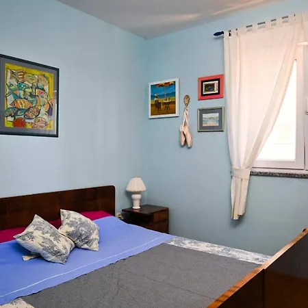 Bressan アパート *